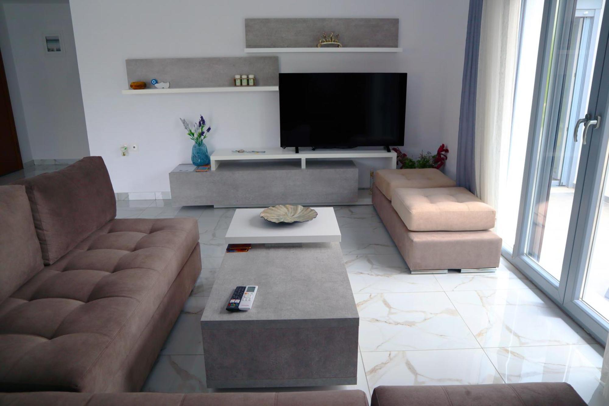 νεόκτιστη βίλα, χώρα πυθαγορείου Villa Pythagoreio (Samos)