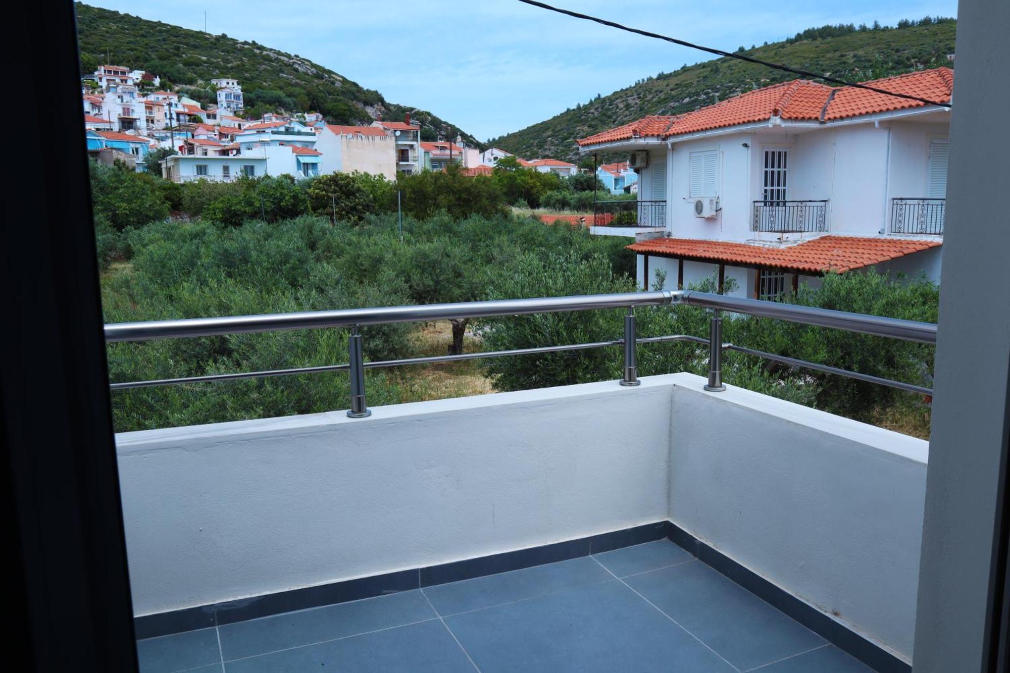 νεόκτιστη βίλα, χώρα πυθαγορείου Villa *